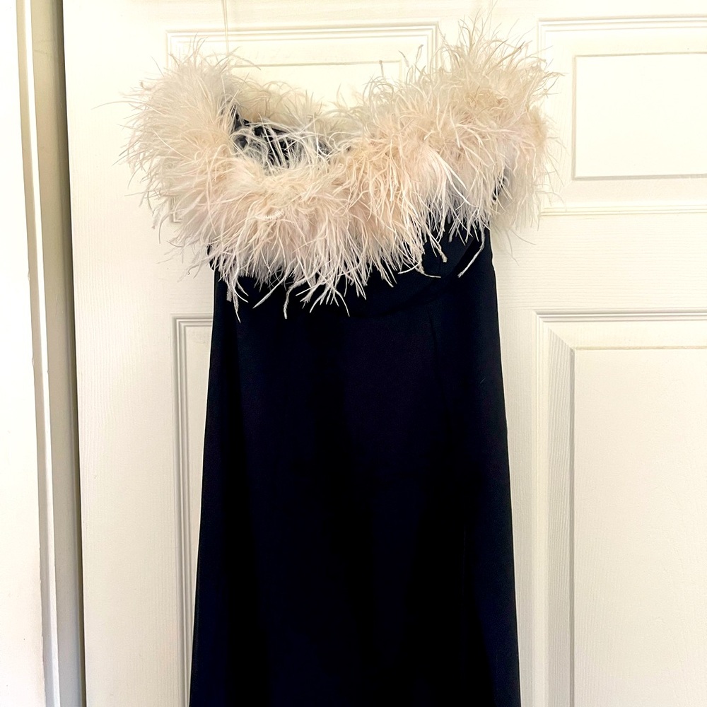 House of CB. Worn once. Beautiful flatting dress.